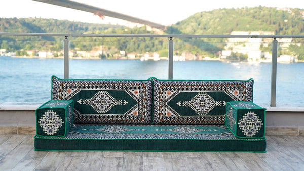 Green Palace Elegance – Arabic Ottoman Floor Sofa