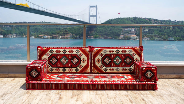 Red Traverse Horizon – Arabic Oriental Floor Sofa